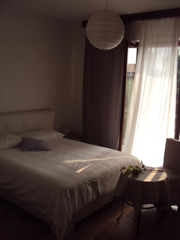 B&B Rosa Del Garda Lazise Værelse billede